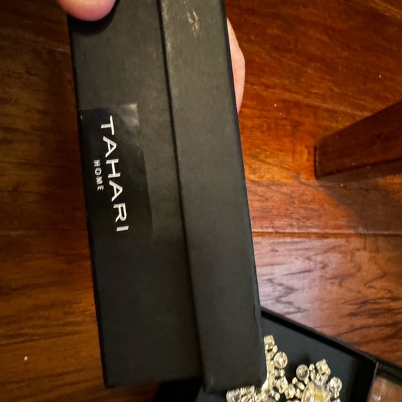 Tahari Napkin Rings Rhinestones - Picture 2 of 2